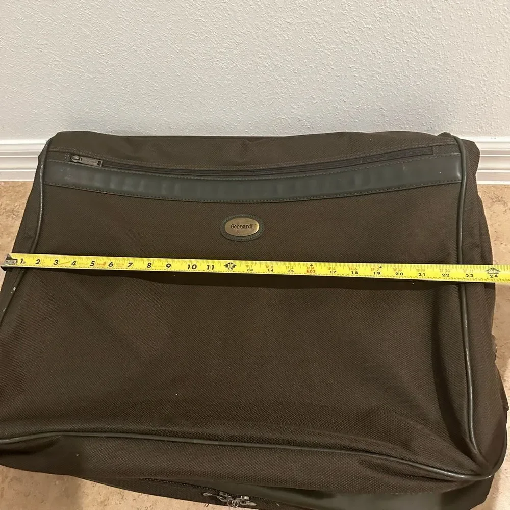 Vtg Geonardi Dark Green CANVAS Fold Out Carrier GARMENT BAG SUITCASE 44”x24”